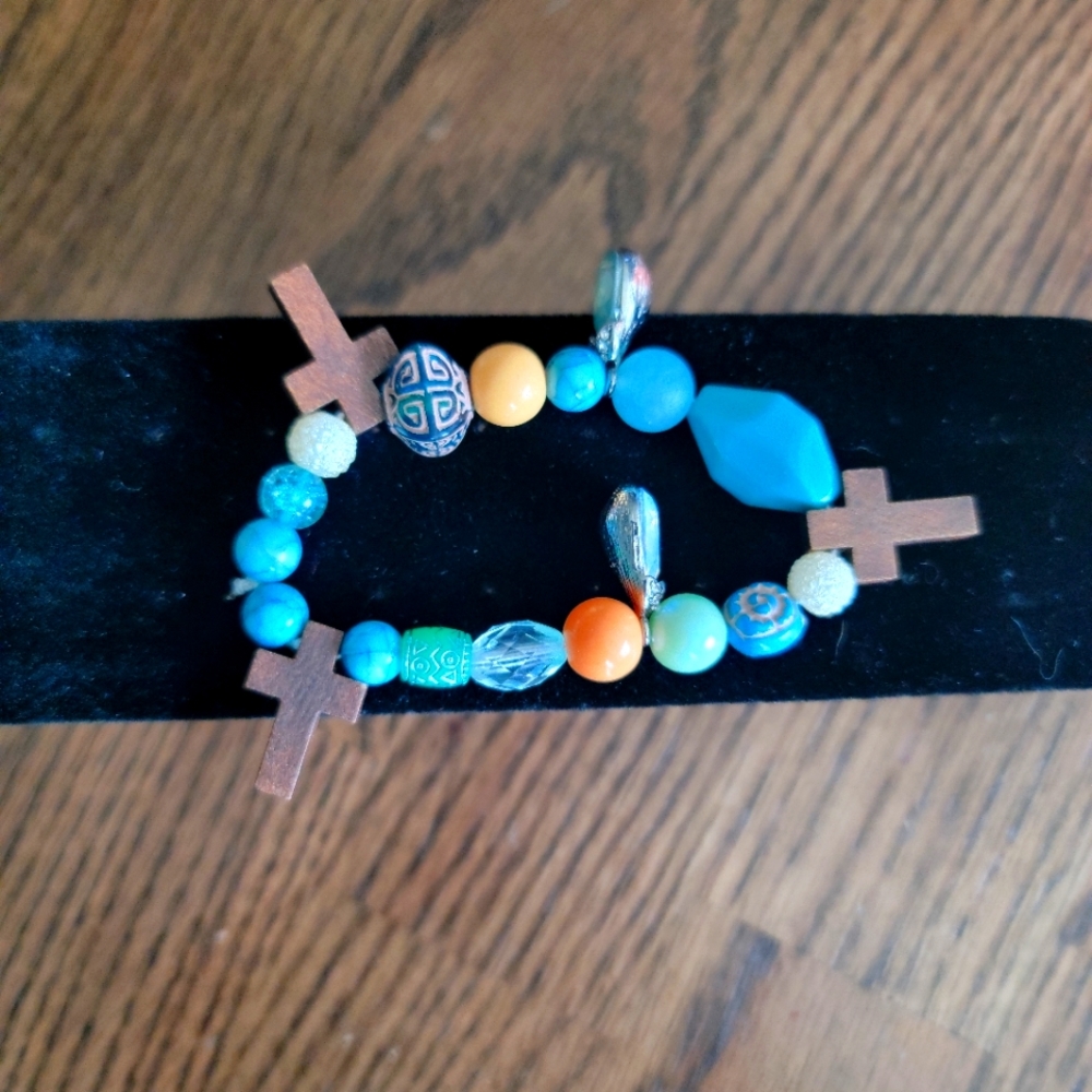 Cross/Turquoise Bead Elastic Bracelet